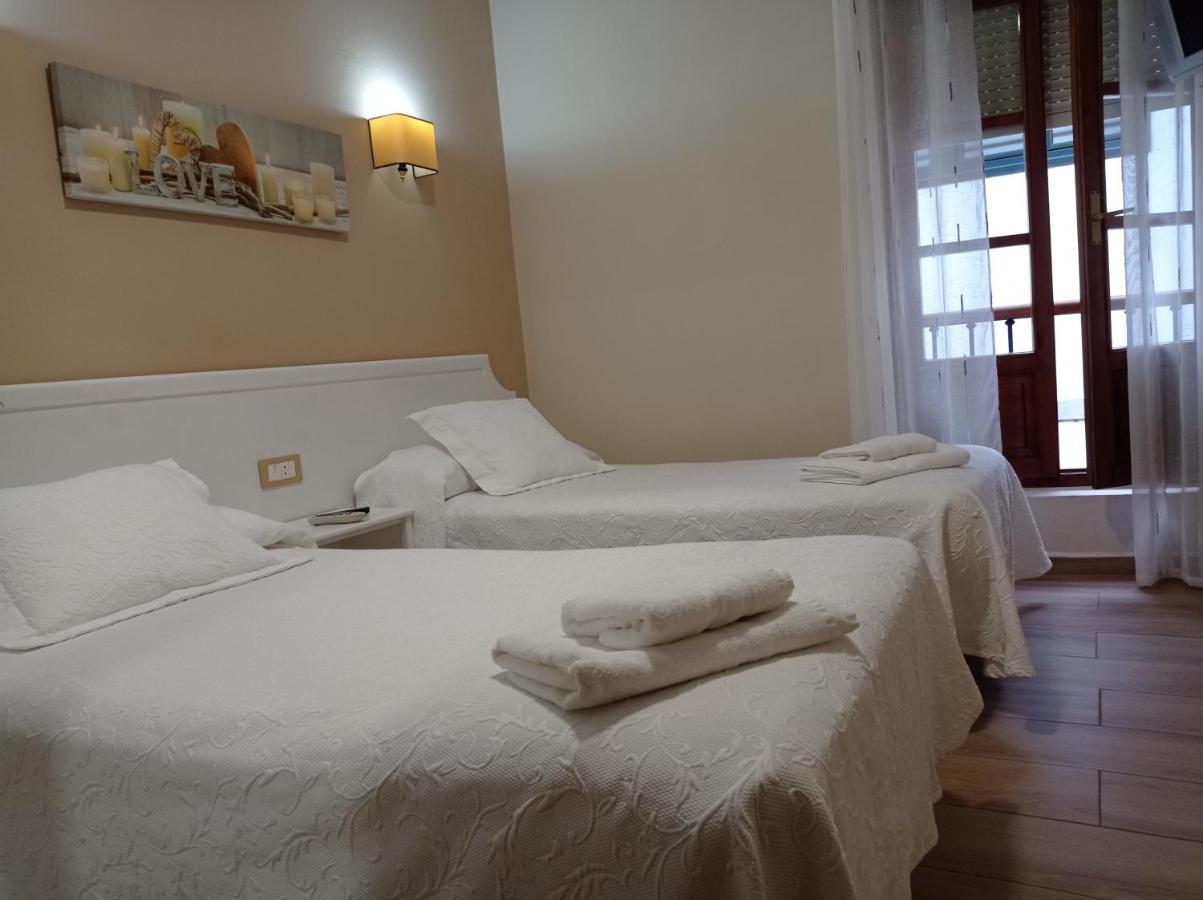 Hotel Robles